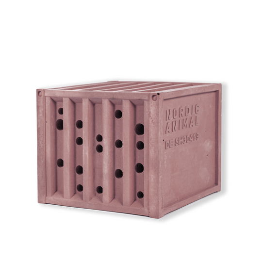 BEECONTAINER - Bienenhotel aus Beton im Container-Design